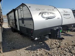 Camiones salvage sin ofertas aún a la venta en subasta: 2020 Forest River Travel Trailer