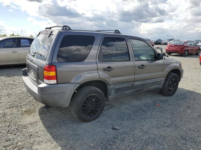 2004 Ford Escape XLS