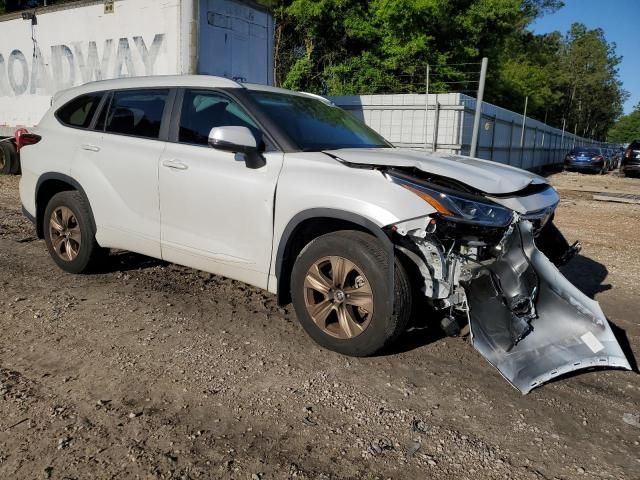 2023 Toyota Highlander Hybrid Bronze Edition