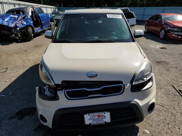 2013 KIA Soul +