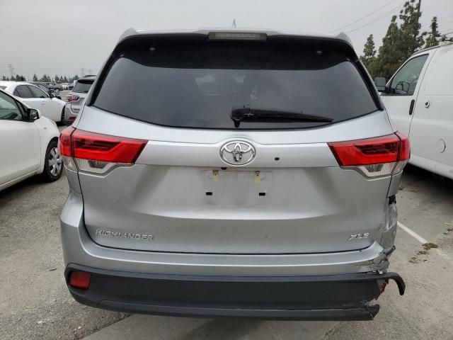 2019 Toyota Highlander SE