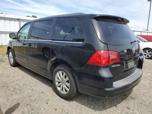 2013 Volkswagen Routan SE