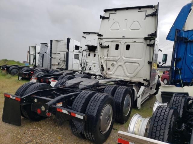 2017 Freightliner Cascadia 125