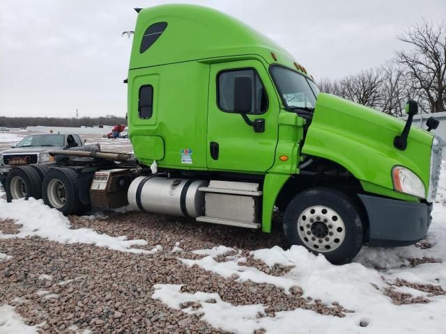 2016 Freightliner Cascadia 125