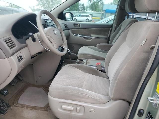 2010 Toyota Sienna CE