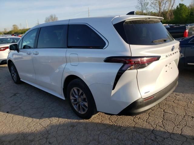 2024 Toyota Sienna XLE