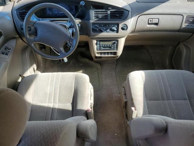 2003 Toyota Sienna CE