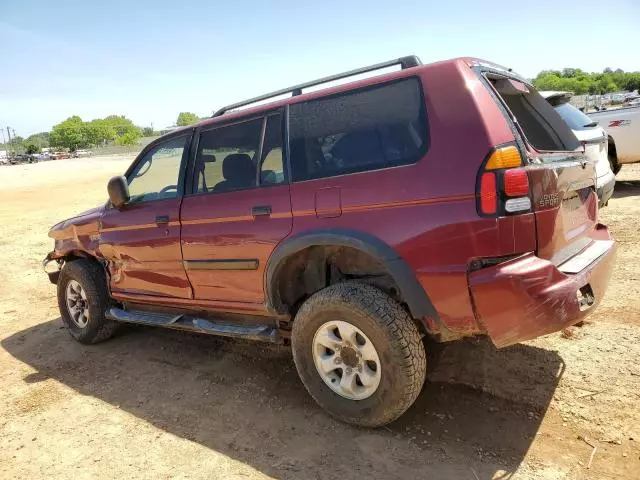 2002 Mitsubishi Montero Sport ES