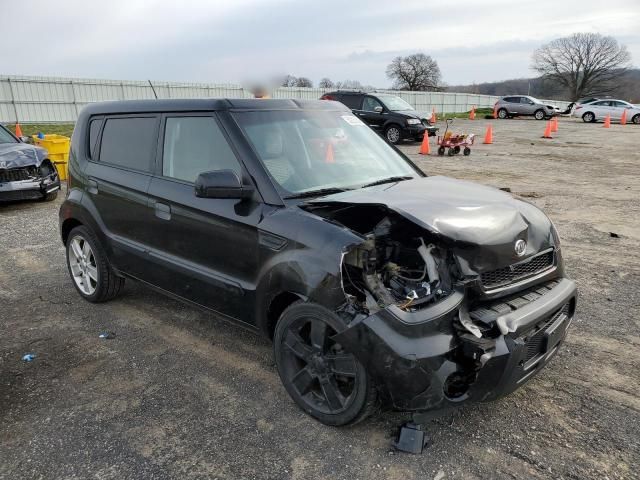 2010 KIA Soul +