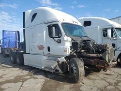 Vehiculos salvage en venta de Copart Woodhaven, MI: 2014 Freightliner Cascadia 125