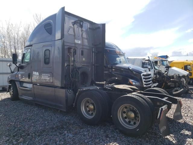 2016 Freightliner Cascadia 125