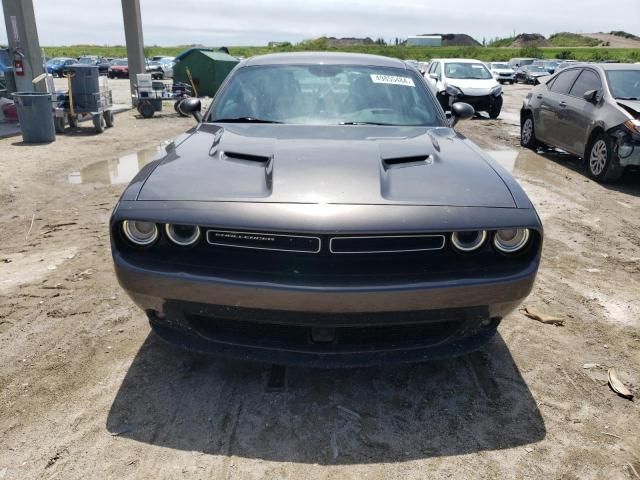 2016 Dodge Challenger SXT