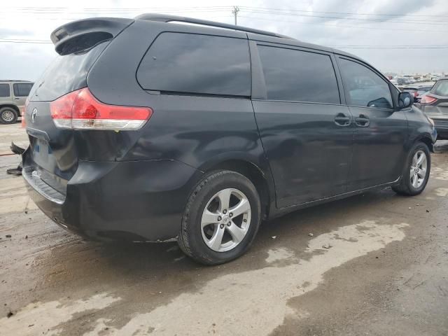 2012 Toyota Sienna LE