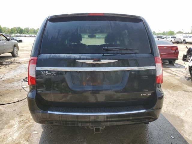 2013 Chrysler Town & Country Limited