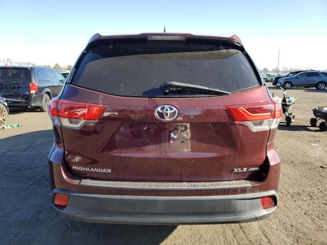 2019 Toyota Highlander SE