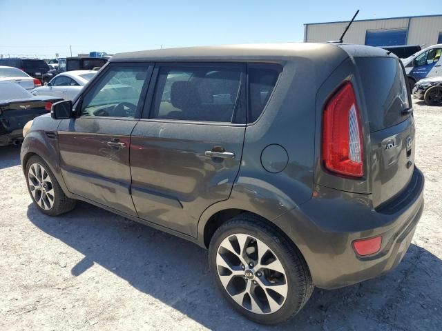 2013 KIA Soul +