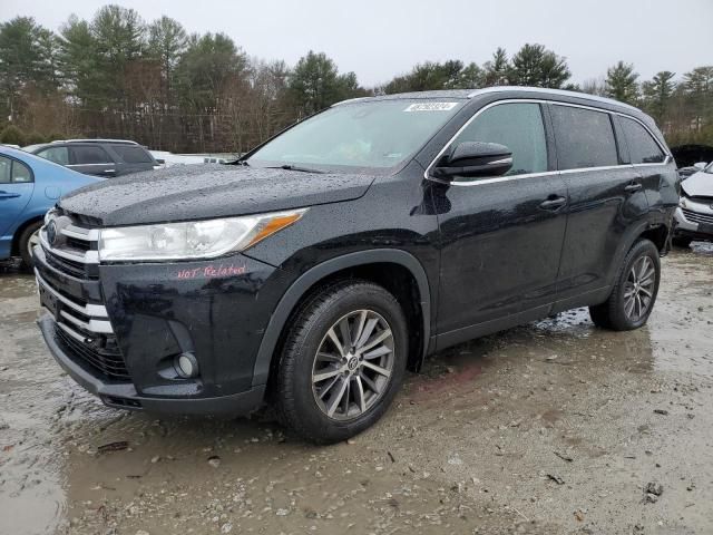 2019 Toyota Highlander SE