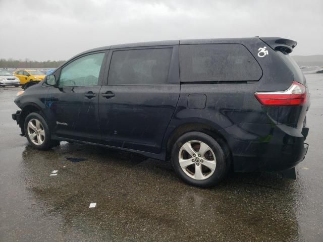 2020 Toyota Sienna L