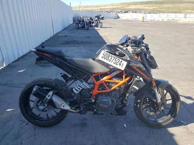 2023 KTM 390 Duke