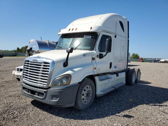 2013 Freightliner Cascadia 125