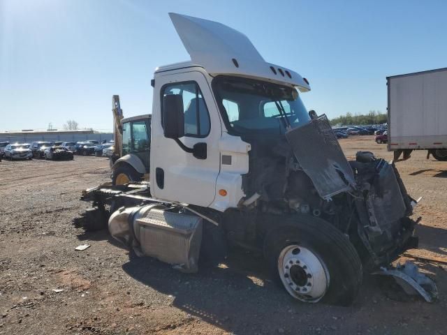 2018 Freightliner Cascadia 125