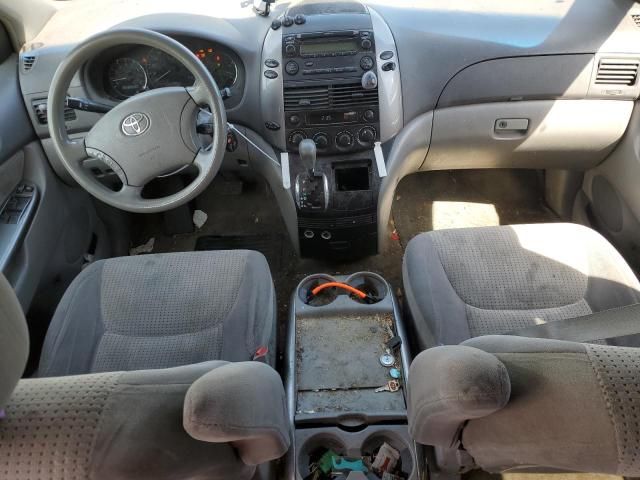 2009 Toyota Sienna CE