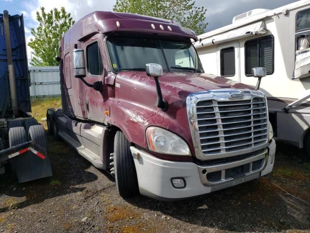 2012 Freightliner Cascadia 125