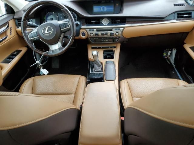 2016 Lexus ES 300H