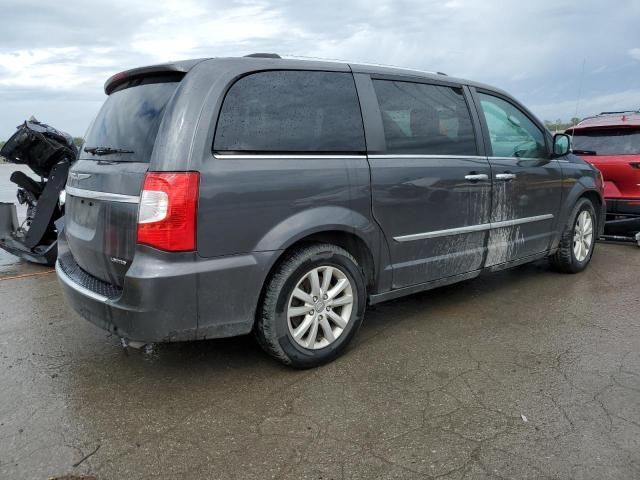 2016 Chrysler Town & Country Limited Platinum