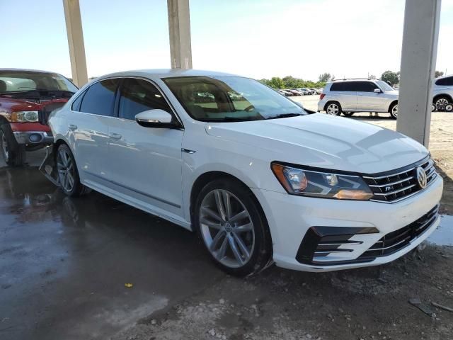 2017 Volkswagen Passat R-Line