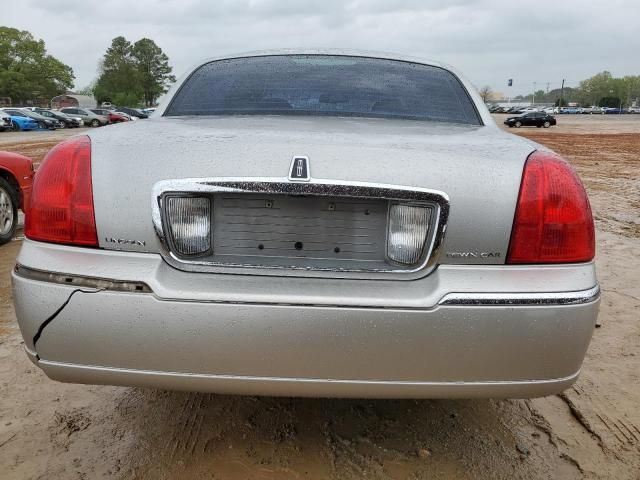 2006 Lincoln Town Car Signature