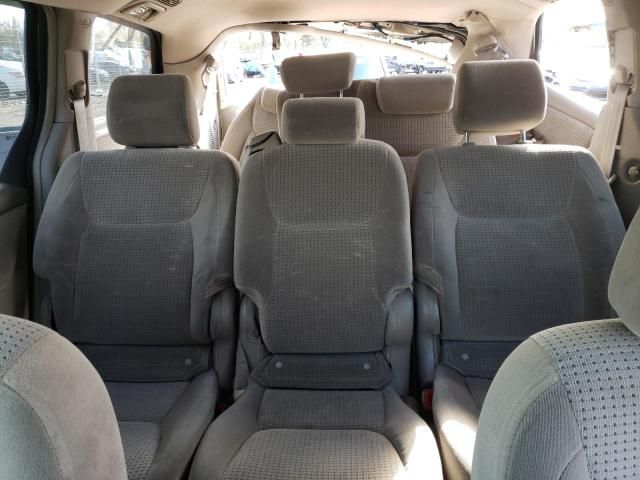 2006 Toyota Sienna CE