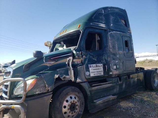 2019 Freightliner Cascadia 126