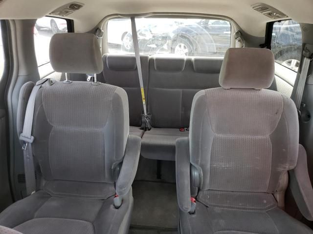 2006 Toyota Sienna CE