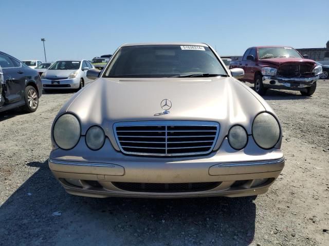 2000 Mercedes-Benz E 320