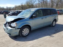 Salvage cars for sale from Copart Ellwood City, PA: 2010 Chrysler Town & Country LX