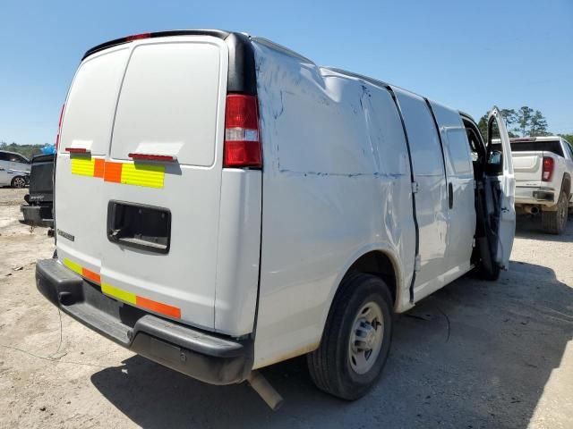 2022 Chevrolet Express G2500