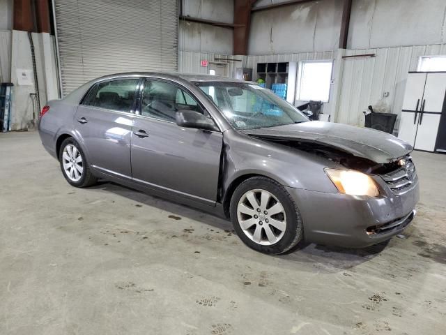 2005 Toyota Avalon XL