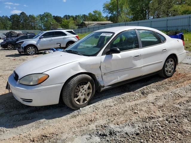 2004 Ford Taurus LX