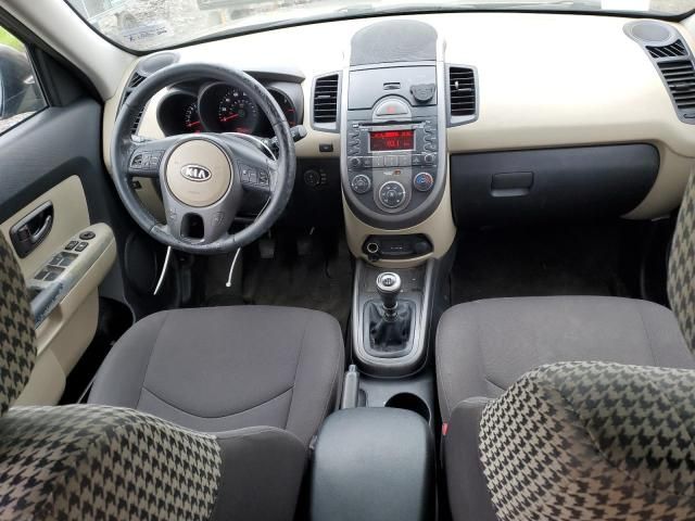 2010 KIA Soul +