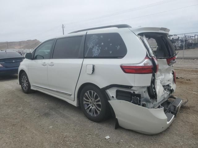 2019 Toyota Sienna XLE