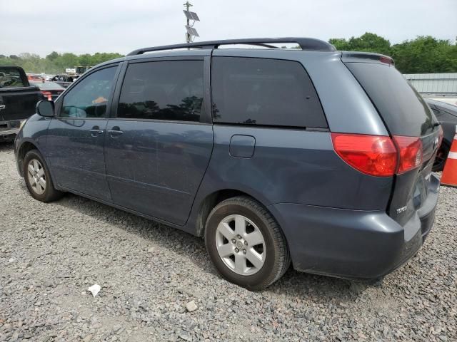 2010 Toyota Sienna CE