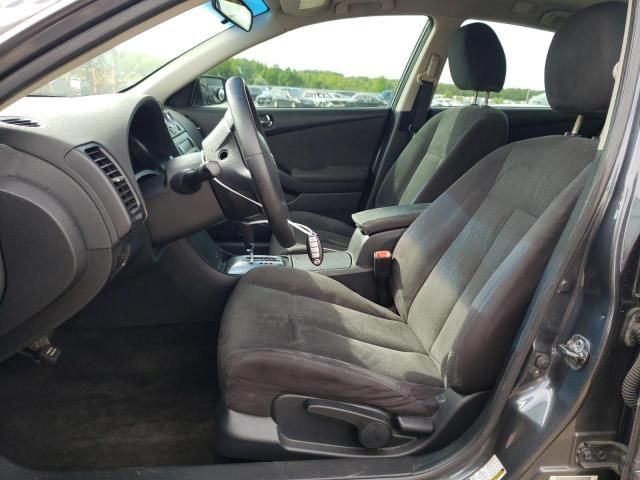 2010 Nissan Altima Base