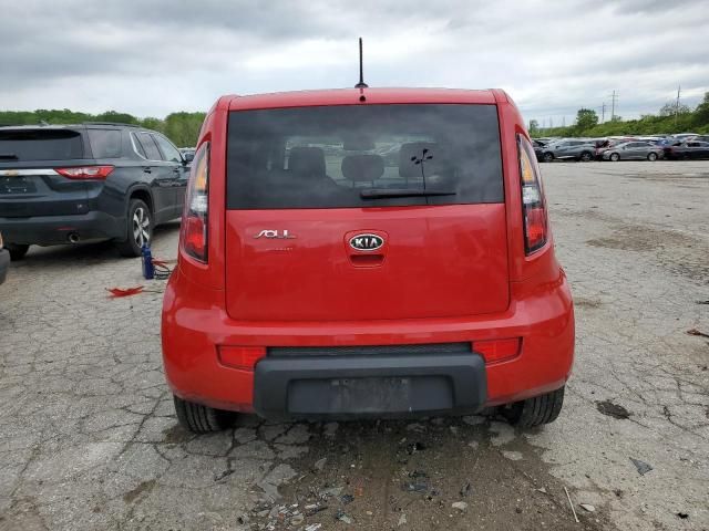 2010 KIA Soul +