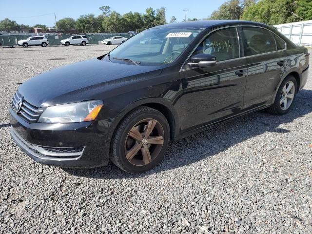 2013 Volkswagen Passat SE