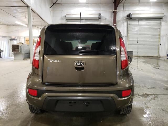 2013 KIA Soul +