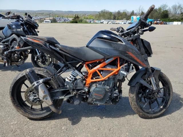 2023 KTM 390 Duke