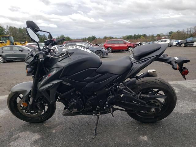 2022 Suzuki GSX-S750 M