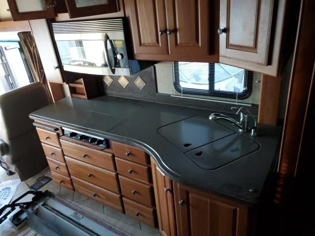 2008 Winnebago 2008 Freightliner Chassis X Line Motor Home