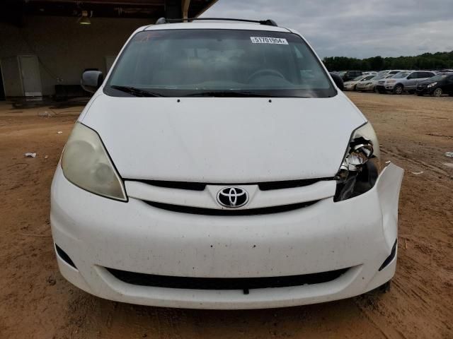 2009 Toyota Sienna CE